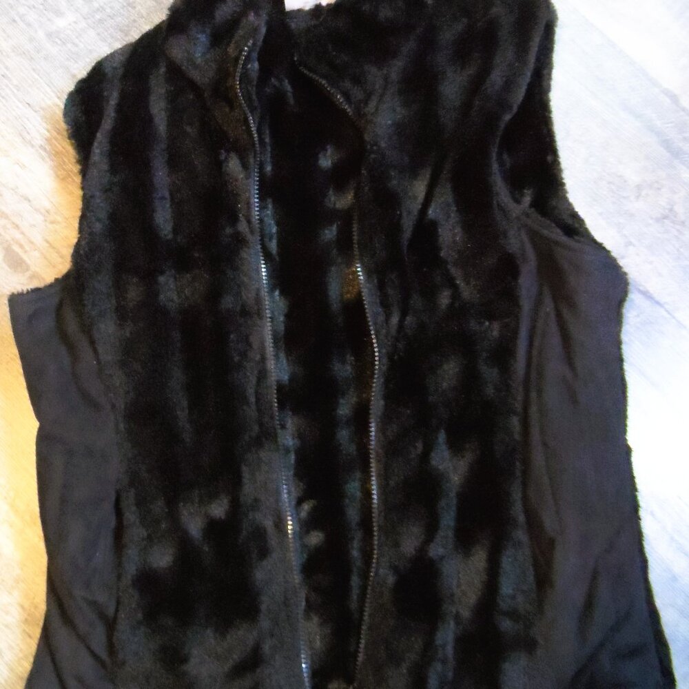 Private Quarters 'Touch of Mink' Black Faux Fur Vest Sz 8